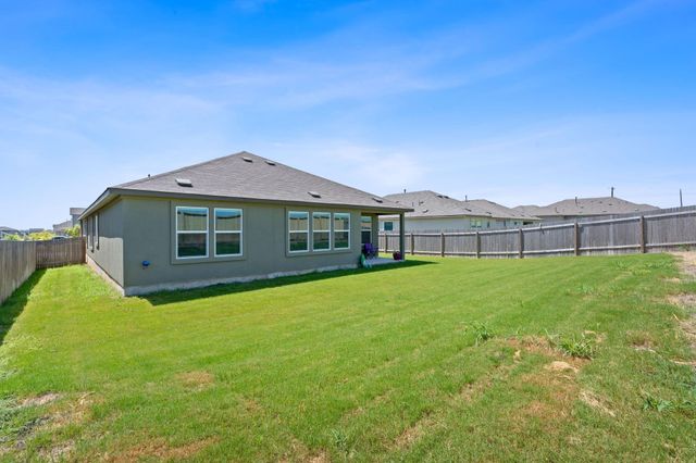 656 Silver Springs BND, Kyle, TX 78640