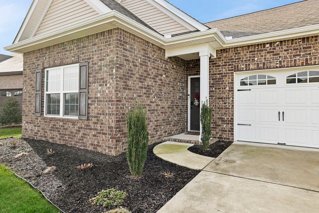 1159 Westgate Dr, Gallatin, TN 37066