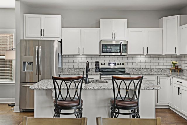 1159 Westgate Dr, Gallatin, TN 37066