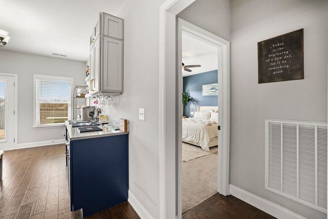 1159 Westgate Dr, Gallatin, TN 37066