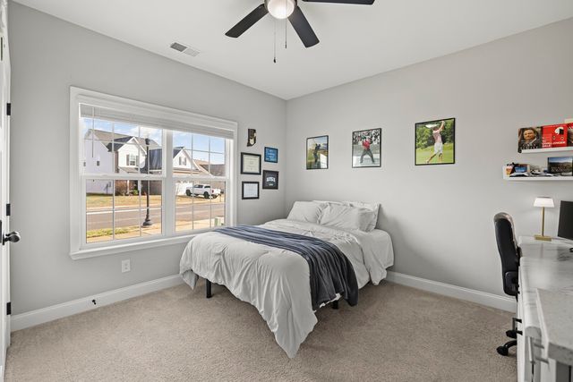 1159 Westgate Dr, Gallatin, TN 37066