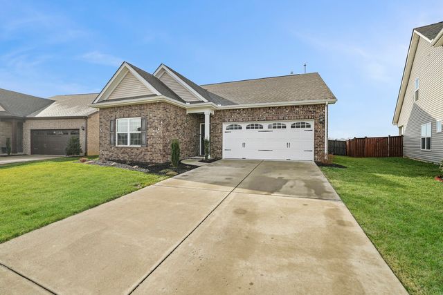 1159 Westgate Dr, Gallatin, TN 37066