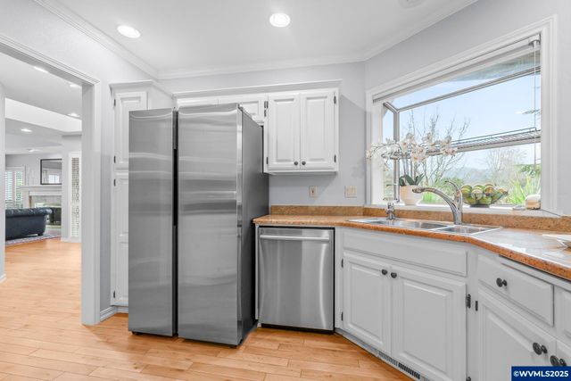 3518 Carnoustie Ln S, Salem, OR 97302