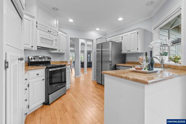 3518 Carnoustie Ln S, Salem, OR 97302