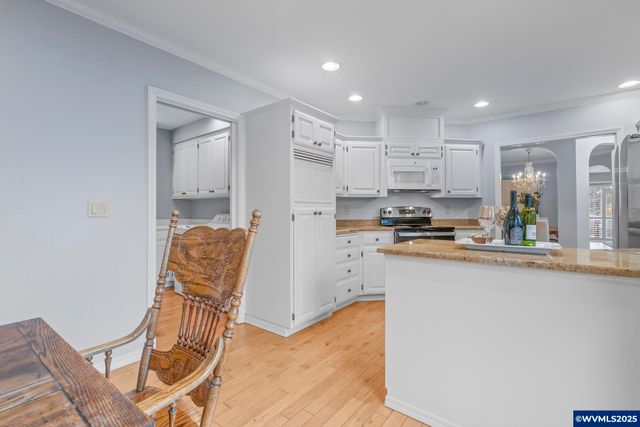 3518 Carnoustie Ln S, Salem, OR 97302