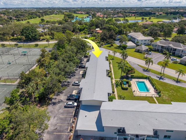 8301 BARDMOOR BOULEVARD 110, Seminole, FL 33777