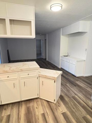 30 Diamond E Drive, Palm Desert, CA 92260