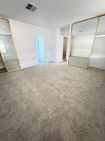 30 Diamond E Drive, Palm Desert, CA 92260