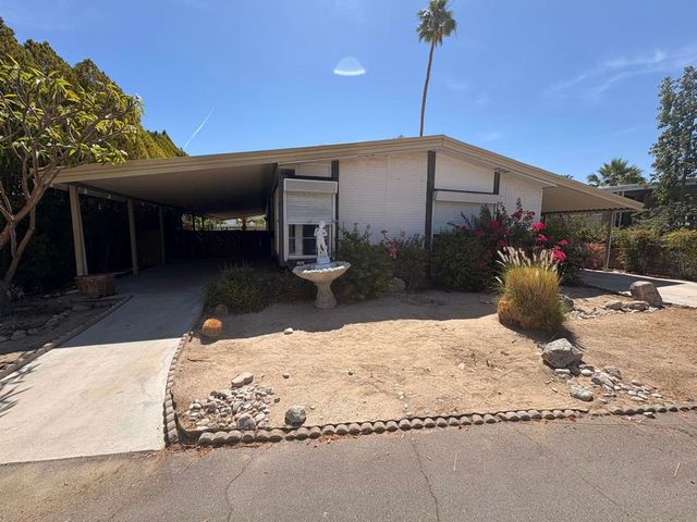 30 Diamond E Drive, Palm Desert, CA 92260