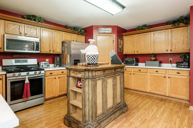 767 LONG ISLAND Circle, Loves Park, IL 61111
