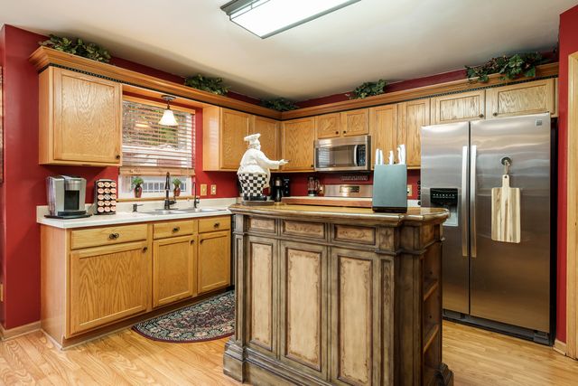 767 LONG ISLAND Circle, Loves Park, IL 61111