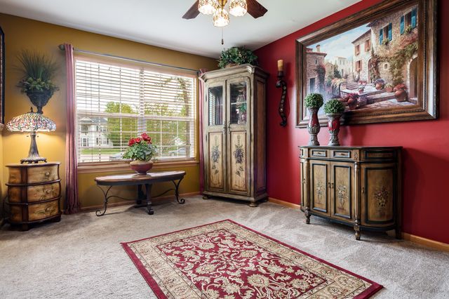 767 LONG ISLAND Circle, Loves Park, IL 61111
