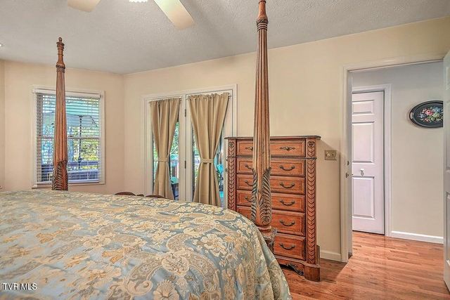 122 Orchard Meadows Lane, Roan Mountain, TN 37687