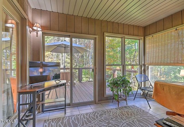 122 Orchard Meadows Lane, Roan Mountain, TN 37687