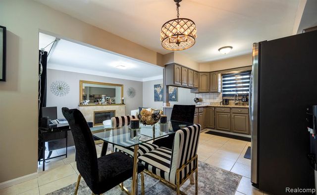 31017 Regal Drive, Warren, MI 48088