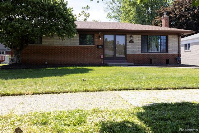 31017 Regal Drive, Warren, MI 48088