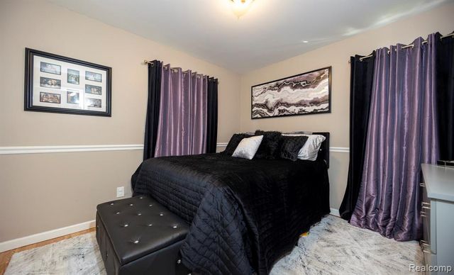 31017 Regal Drive, Warren, MI 48088