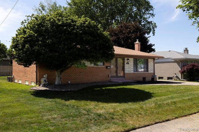 31017 Regal Drive, Warren, MI 48088