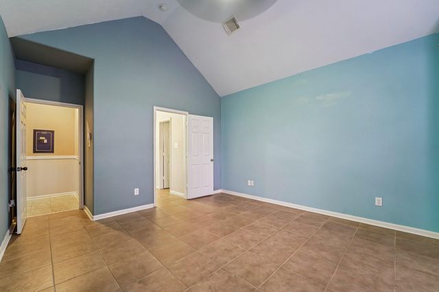 3818 Ridge Canyon Road, Baytown, TX 77521