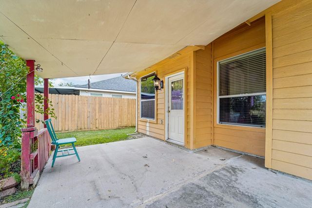 3818 Ridge Canyon Road, Baytown, TX 77521