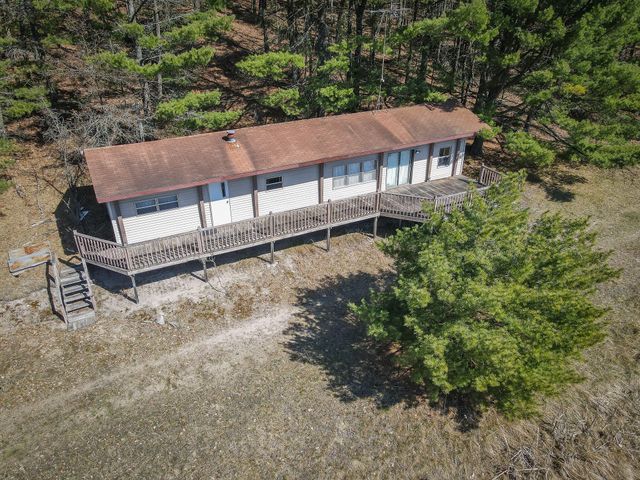 6583 W Eastlake Drive, Baldwin, MI 49304