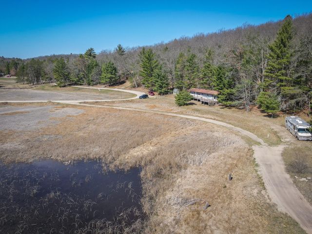 6583 W Eastlake Drive, Baldwin, MI 49304