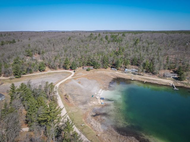 6583 W Eastlake Drive, Baldwin, MI 49304