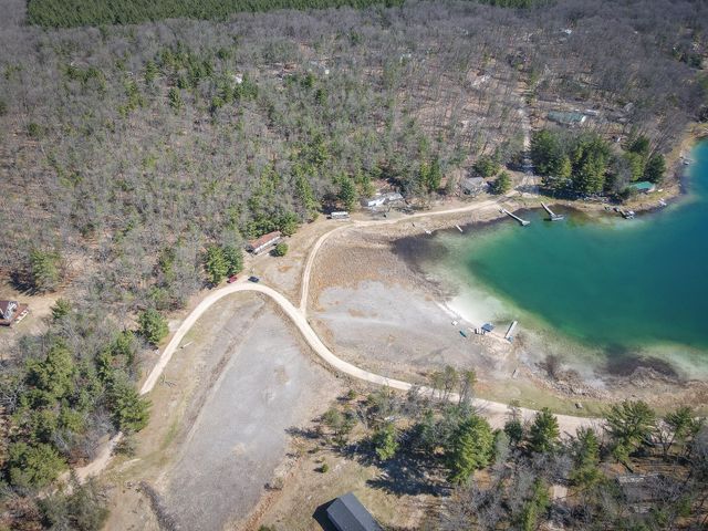 6583 W Eastlake Drive, Baldwin, MI 49304