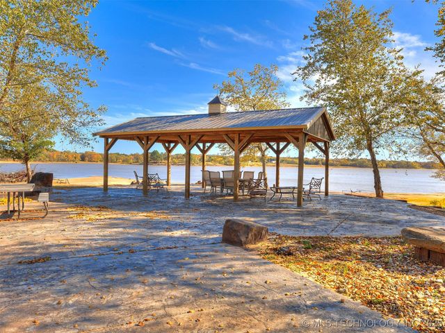 414498 E 1170 Road, Eufaula, OK 74432