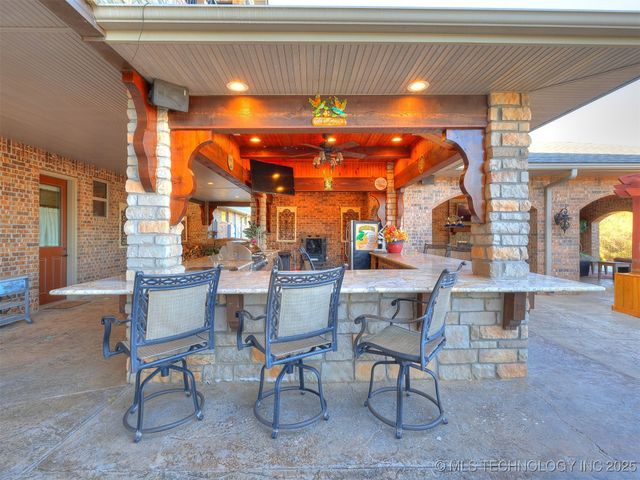 414498 E 1170 Road, Eufaula, OK 74432