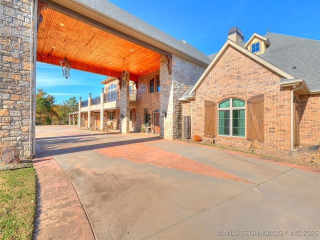 414498 E 1170 Road, Eufaula, OK 74432