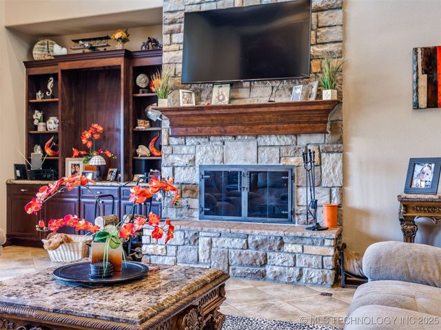 414498 E 1170 Road, Eufaula, OK 74432