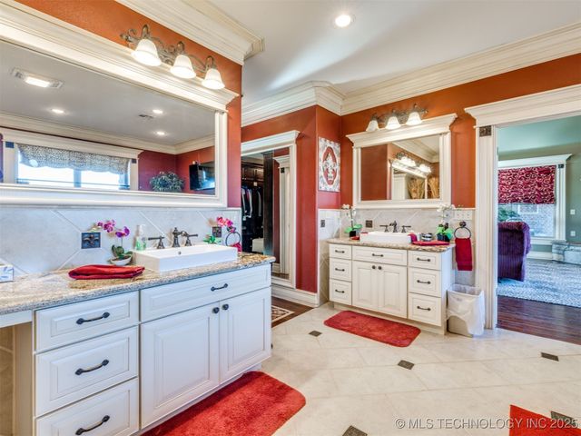 414498 E 1170 Road, Eufaula, OK 74432