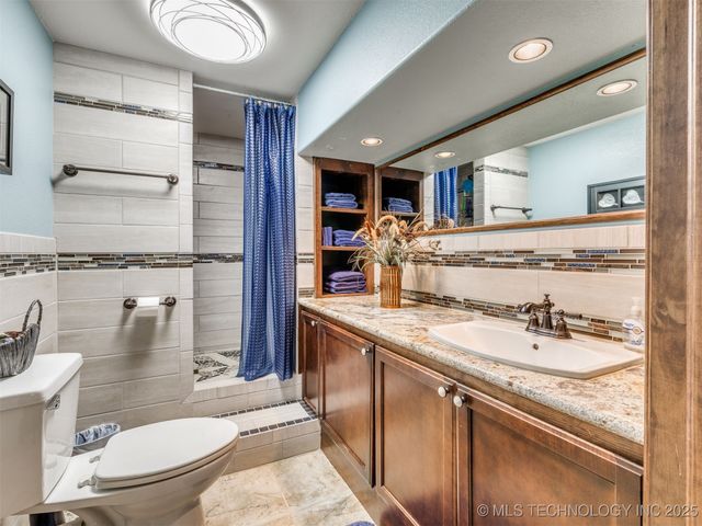 414498 E 1170 Road, Eufaula, OK 74432