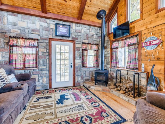 414498 E 1170 Road, Eufaula, OK 74432