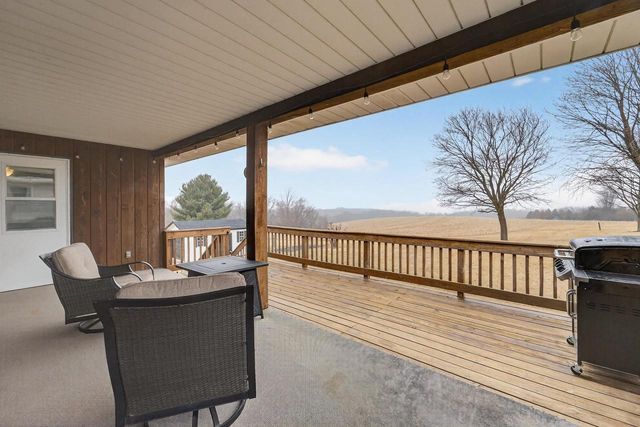 106 Dougherty Court, Ridgeway, WI 53582