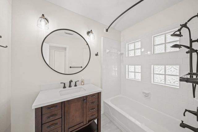 2727 N Peach Hollow Circle, Pearland, TX 77584