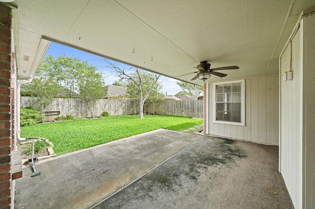 2727 N Peach Hollow Circle, Pearland, TX 77584