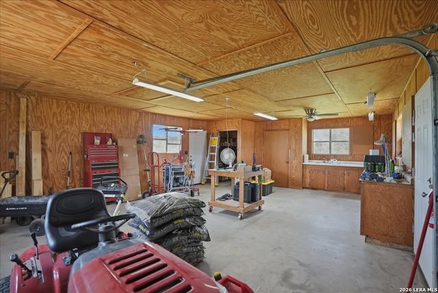 1250 FM 889, George West, TX 78022