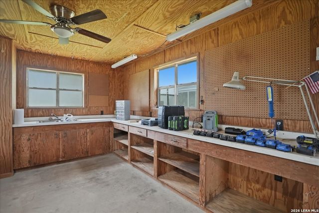 1250 FM 889, George West, TX 78022