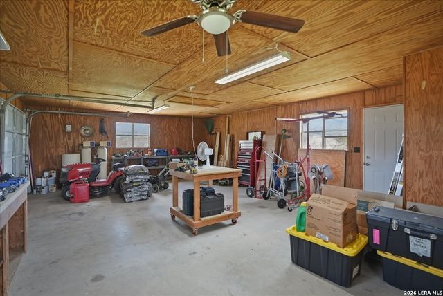 1250 FM 889, George West, TX 78022