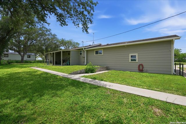 1250 FM 889, George West, TX 78022