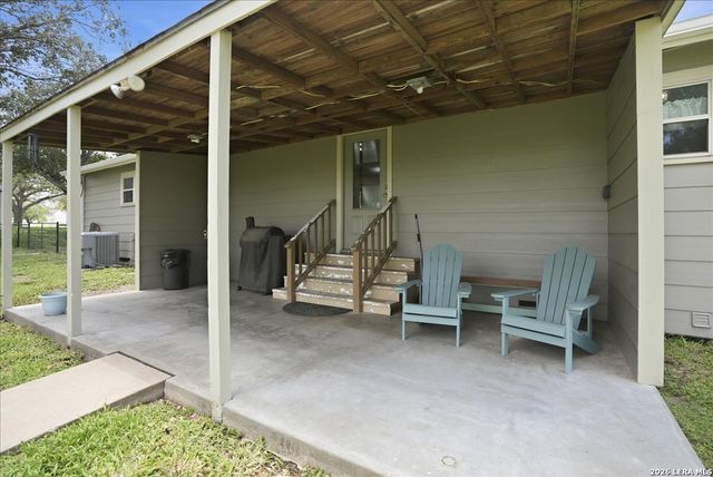 1250 FM 889, George West, TX 78022