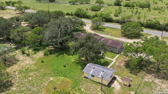 1250 FM 889, George West, TX 78022