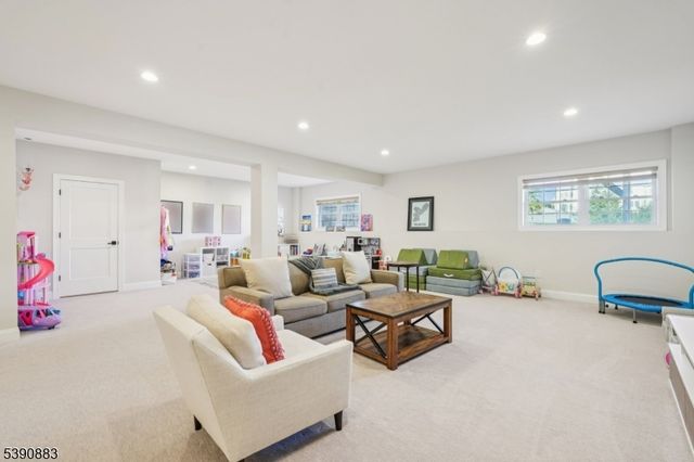 30 Juniper Ct, Cedar Grove Twp., NJ 07009