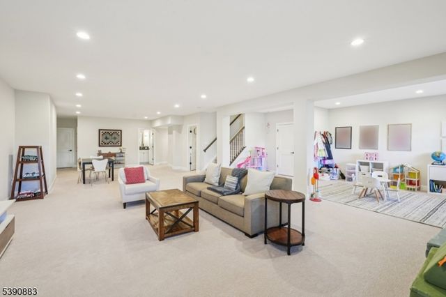 30 Juniper Ct, Cedar Grove Twp., NJ 07009