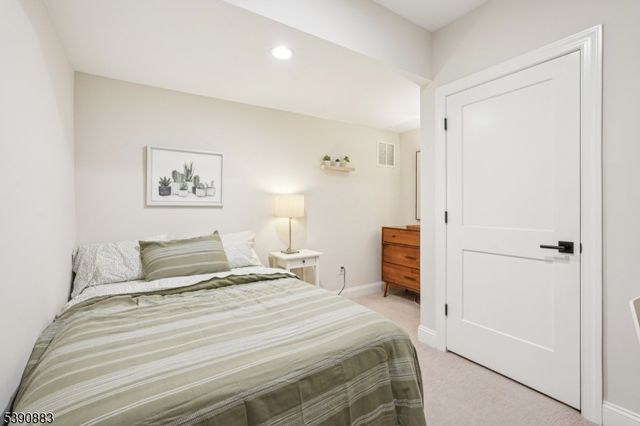 30 Juniper Ct, Cedar Grove Twp., NJ 07009
