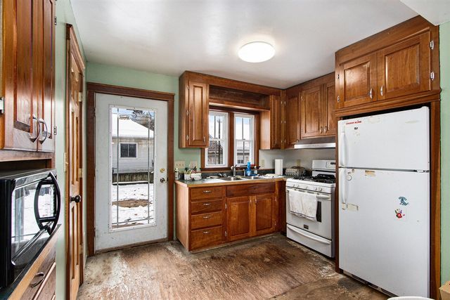 710 S Washington Street, Hastings, MI 49058