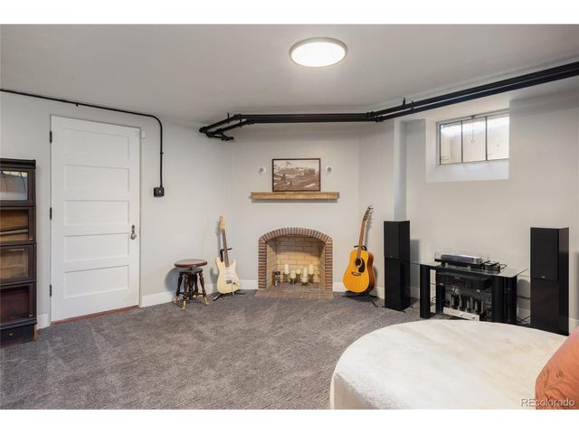 5700 E 17th Avenue Pkwy, Denver, CO 80220