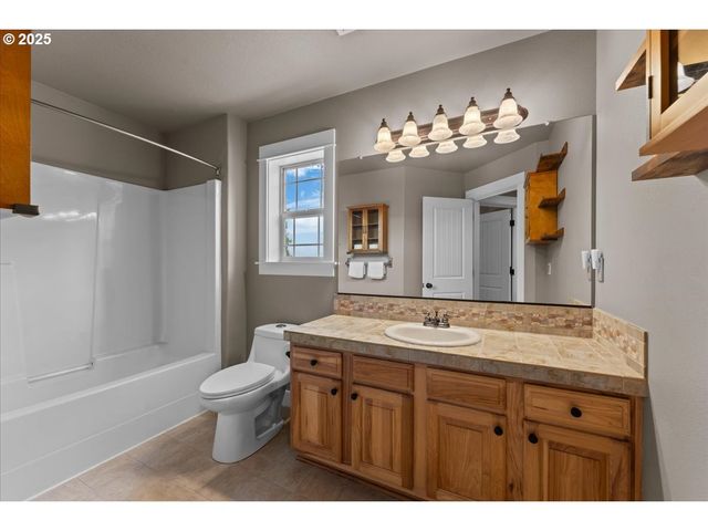 7444 Se 114TH Ave, Portland, OR 97266